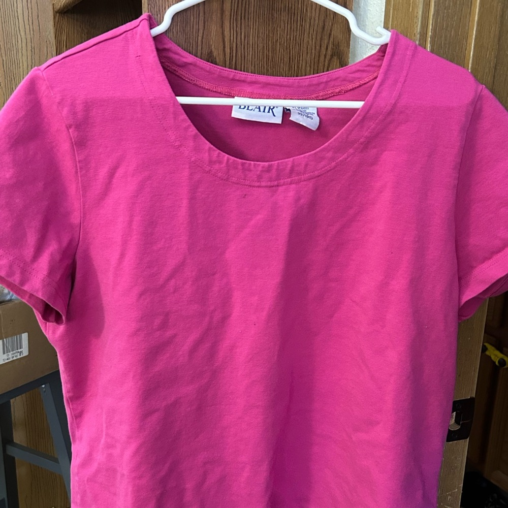 Women’s top. Beautiful pink color. Rarely worn.